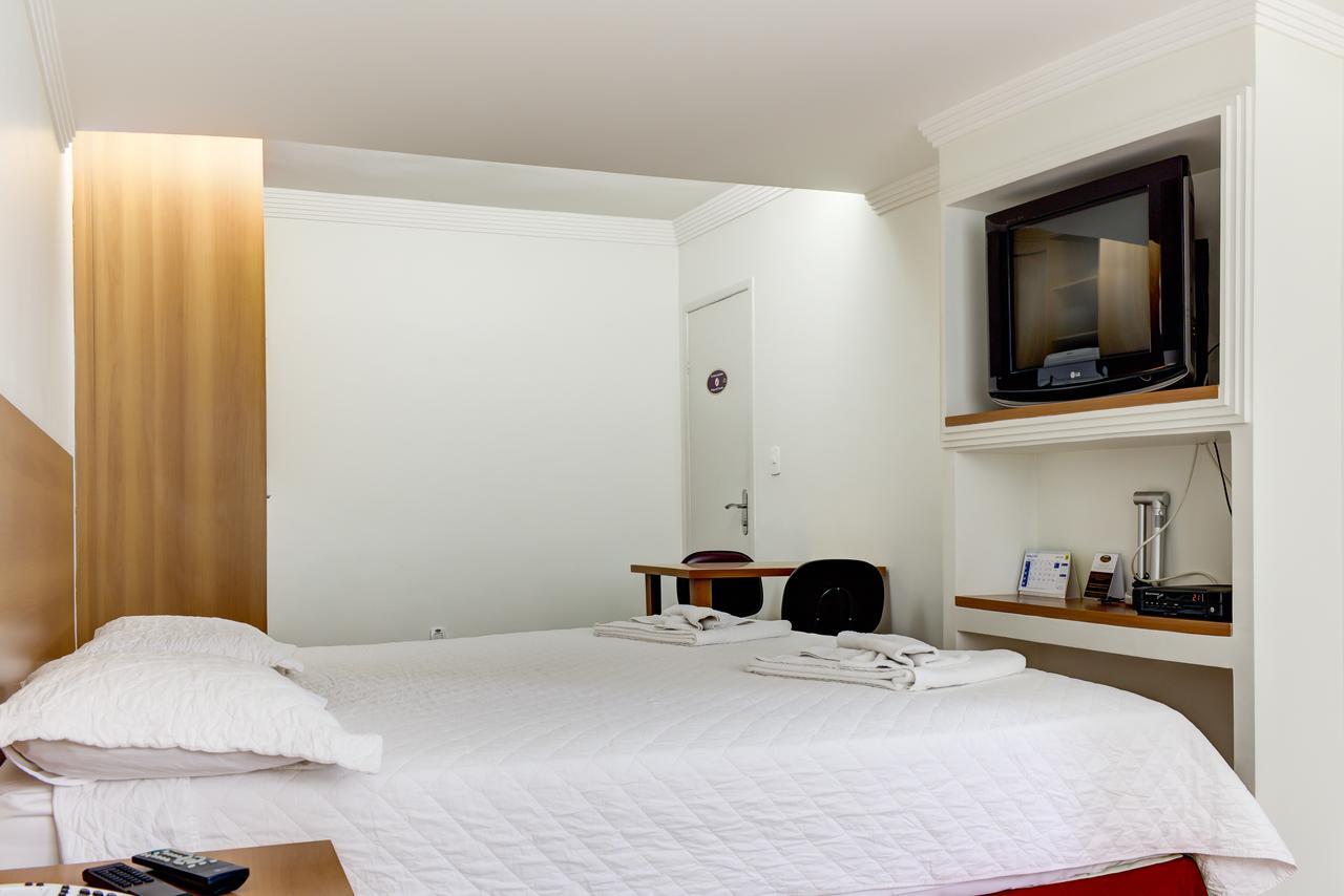 Hotel Villareal Конселейро Лафайете Екстериор снимка
